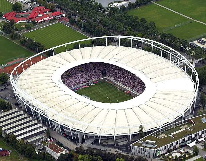 Mercedes-Benz-Arena-Germany_1494248242_43704